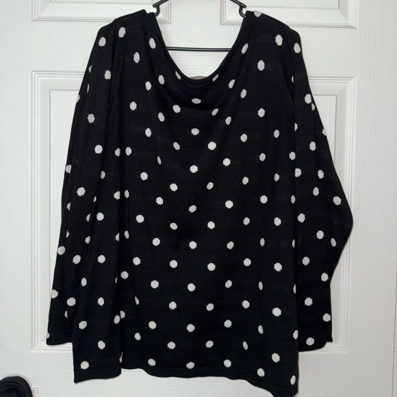 H&M Polka Dot Sweater - Picture 2 of 3